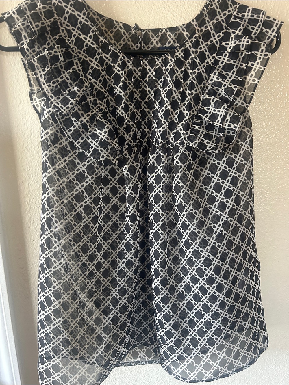 Banana Republic short sleeve shirt.